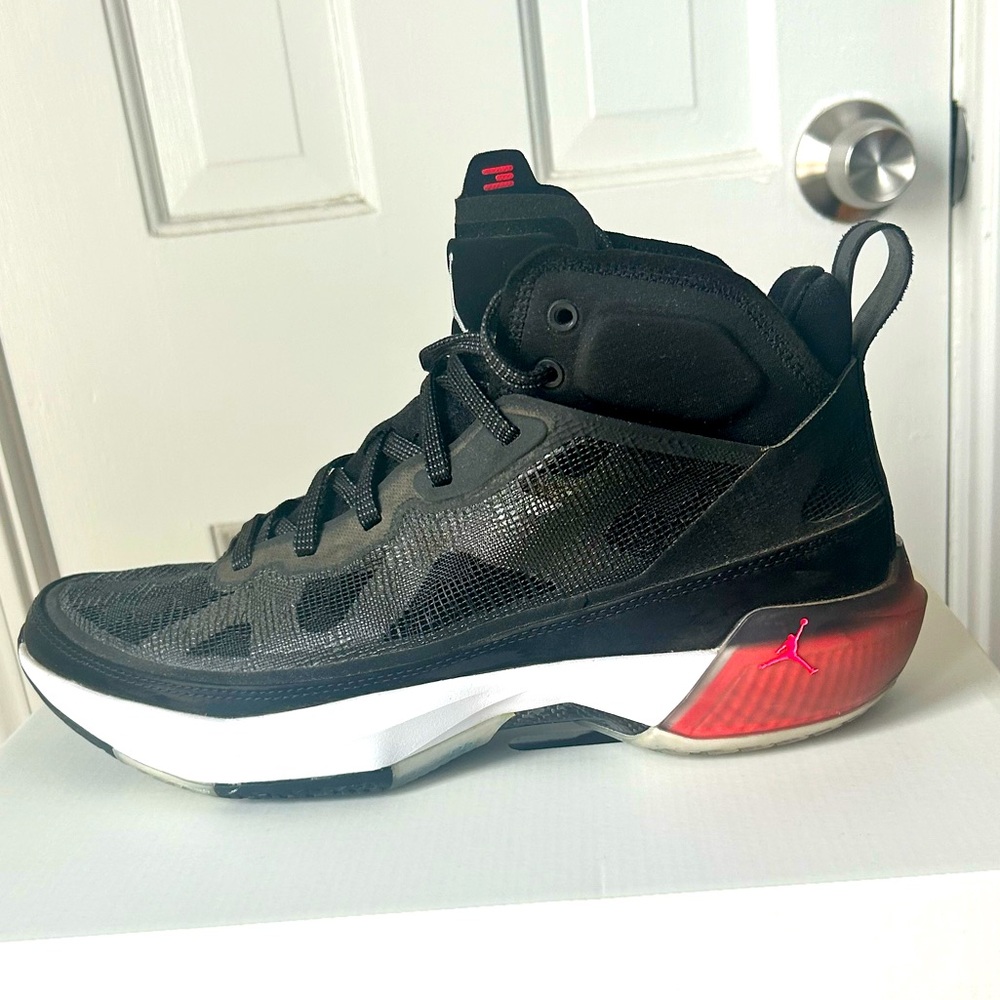 Air Jordan XXXVII